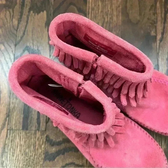 Minnetonka Girls Moccasin Fringe Pink Ankle Leather Boots Side Zip Size 13 - Picture 15 of 16